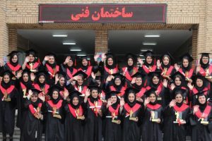 تبعیض جنسیتی و مذهبی در بخش آموزش ایران نهادینه شده است - عکس از وبسایت دانشکده فنی و حرفه‌ای دختران دکتر شریعتی